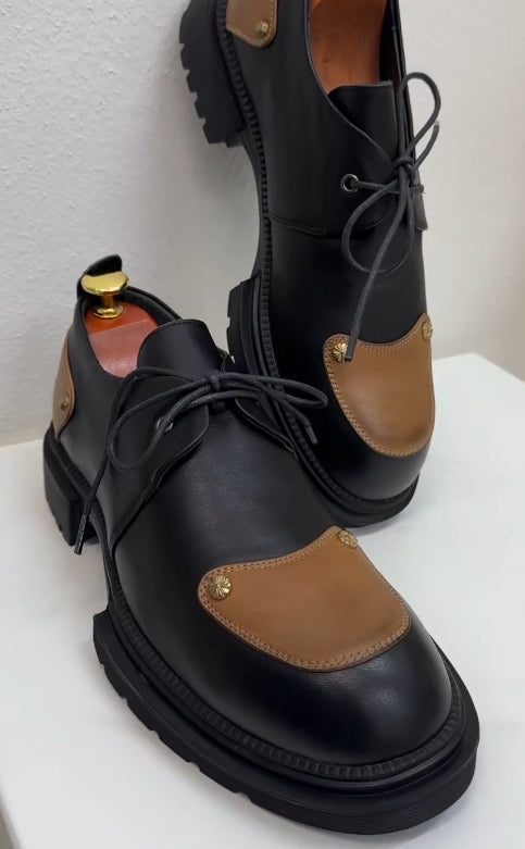 High-quality hand-patched glossy leather shoes