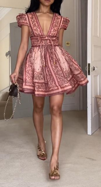 Pink patterned deep V-neck umbrella skirt dress