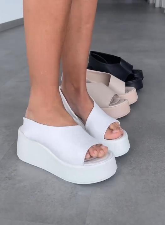 Solid color wedge platform sandals