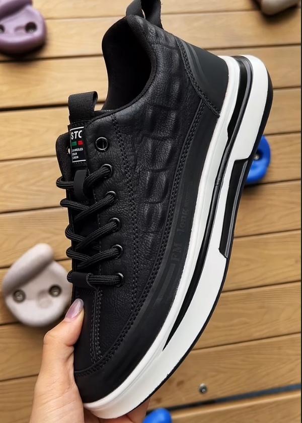 Soft leather black white breathable casual shoes