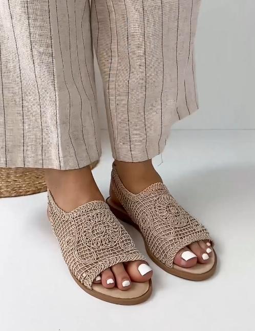 Woven elastic flat sandals