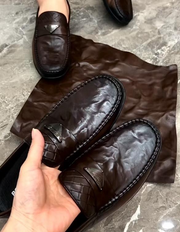 Finger-grabbed men's leather casual leather shoes