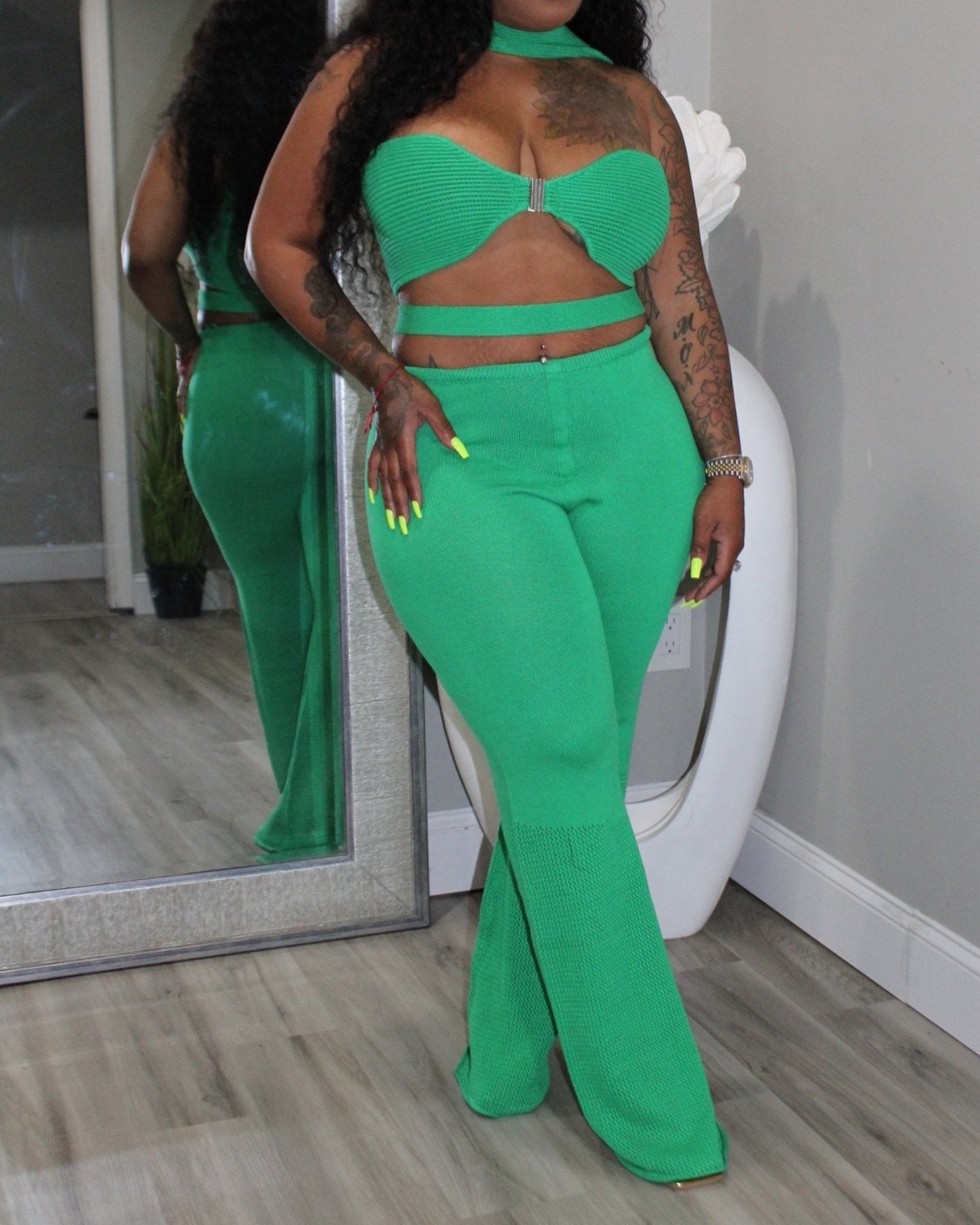 Green sleeveless bow leisure suit